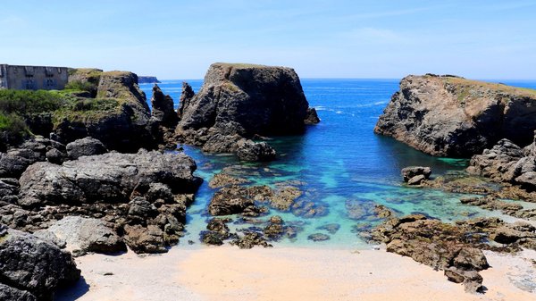 Comment installer un dispositif de nage en mer simulée pour votre piscine ?